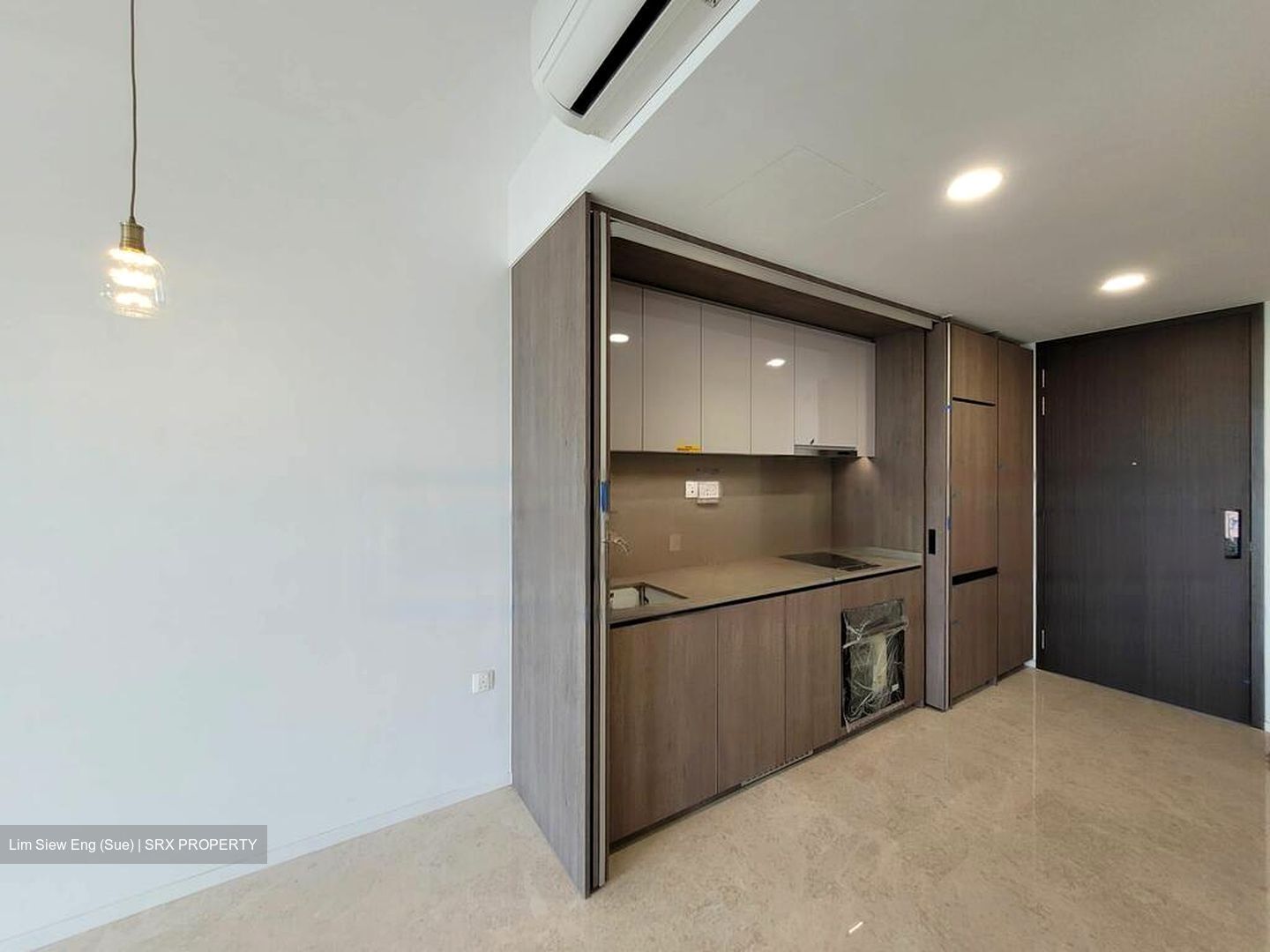 Avenue South Residence (D3), Apartment #469738011